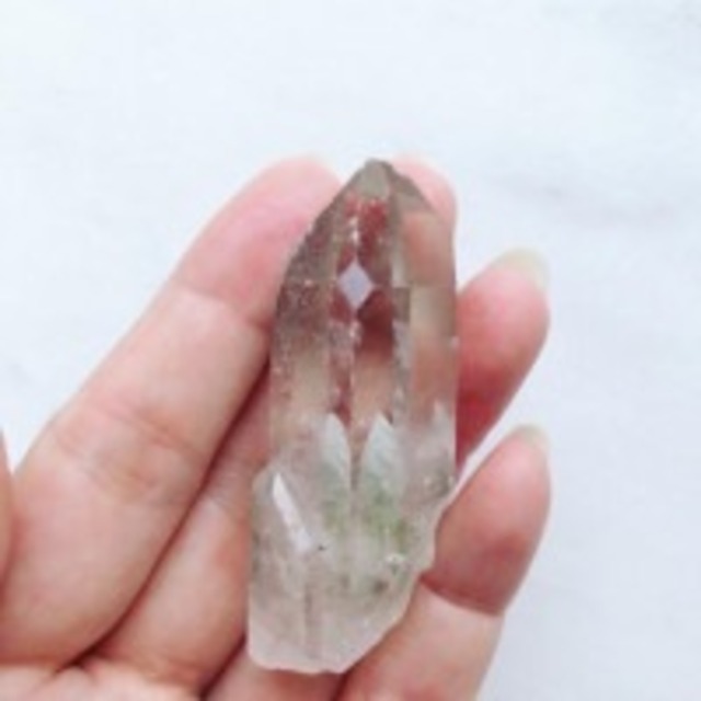 【超希少】ミナスジェライス州産　ファントム水晶　ポイント（ウインドウつき）　