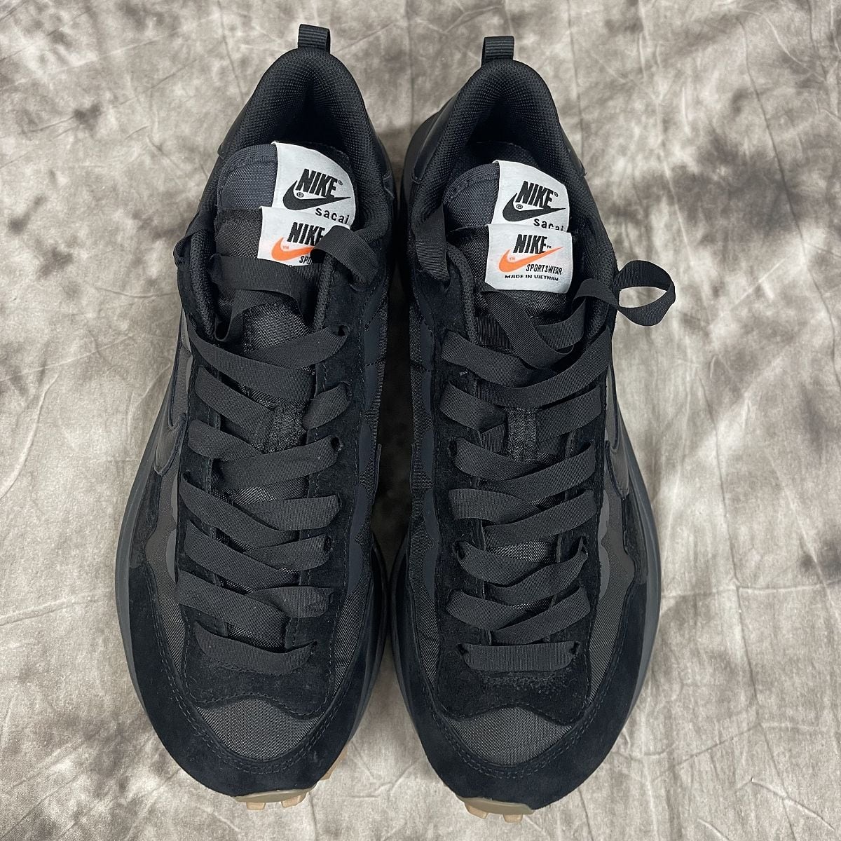 NIKE × sacai  Vapor Waffle "Black Gum"