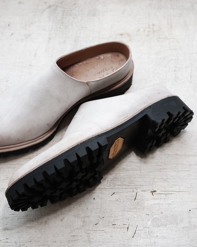One of a kind｜Sabo – White (Bengara dyed cow leather)