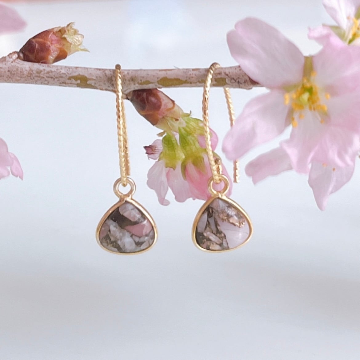 10月誕生石》桜色コッパーピンクオパールピアス/イヤリング 14kgf 金属
