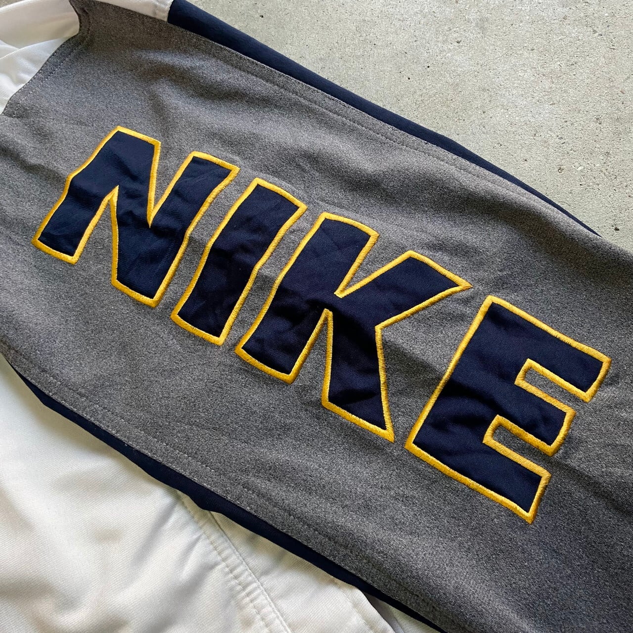 年代 NIKE ナイキ スウォッシュロゴ刺繍 袖ビッグロゴ トラック