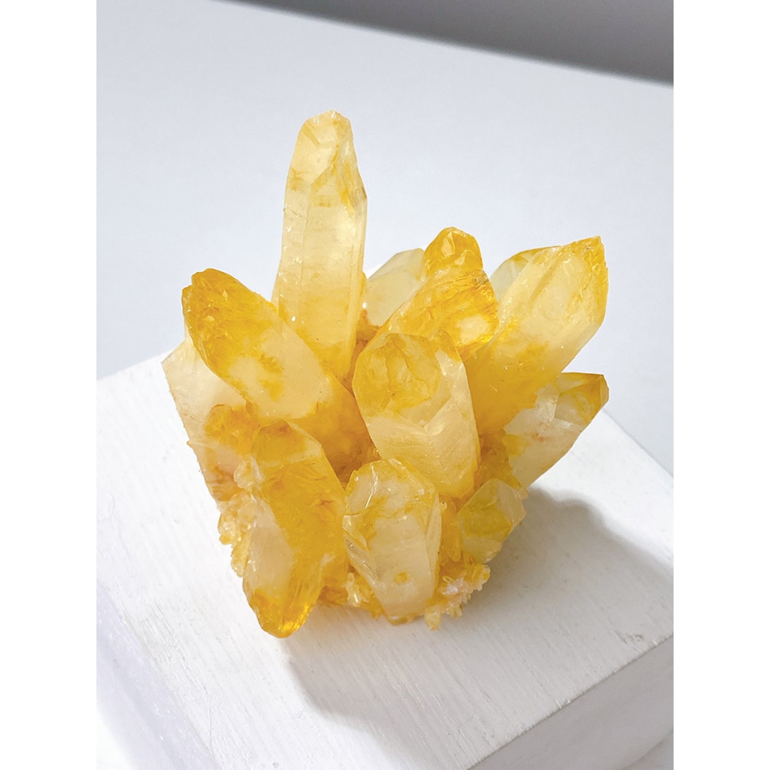 大地の結晶 原石クラスター M23333 | 奇妙な洋装雑貨店 Magica 大地の結晶 原石クラスター M23333 | 奇妙な洋装雑貨店 Magica