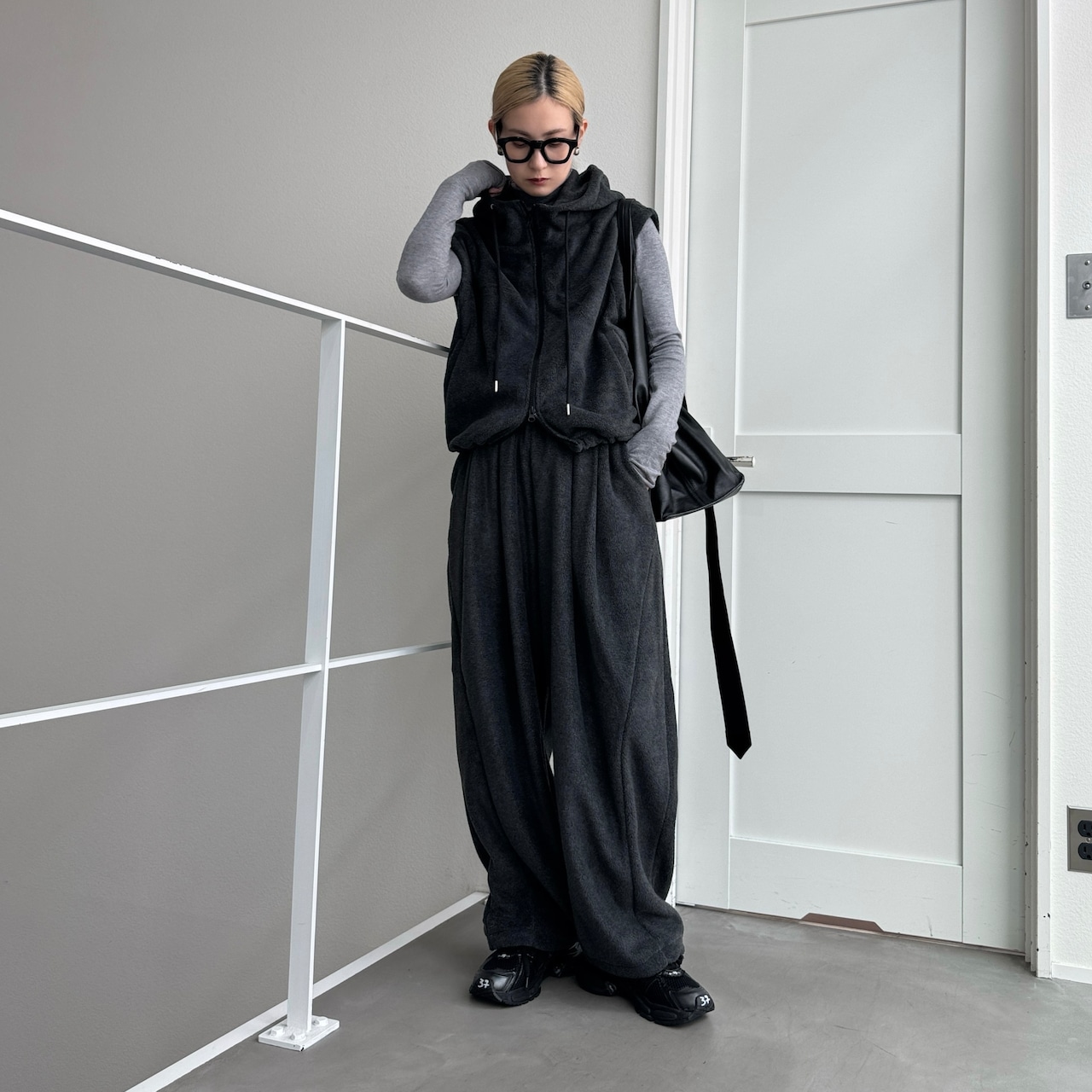 Wzipフリースフーディーvest/チャコール