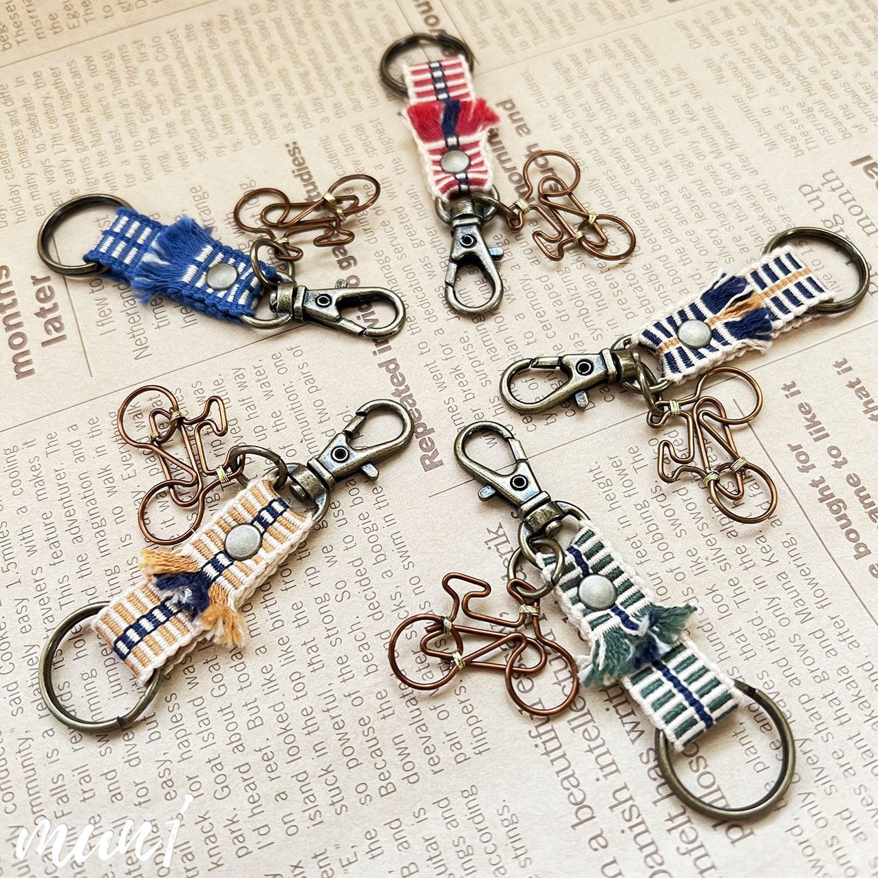 全5色〉チャーム付き 真田紐の自転車キーのホルダー どちらか1点 | mun1'