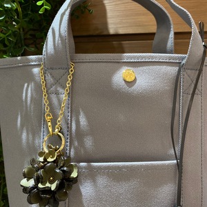 【完成品】レザーフラワータッセルチャーム(チョコレート)