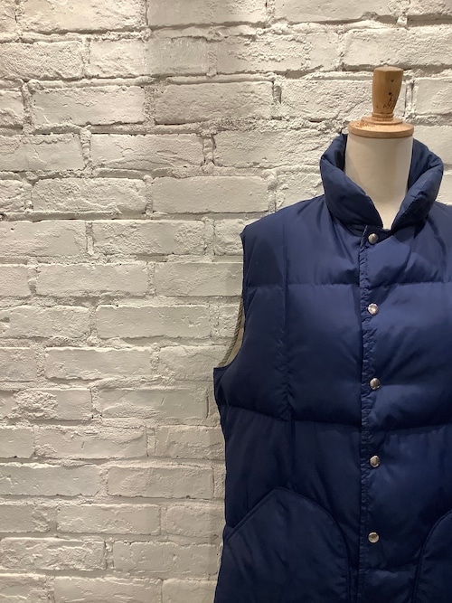 【ユニセックス】７０年代SIERRA DESIGNS ダウンベスト ネイビー