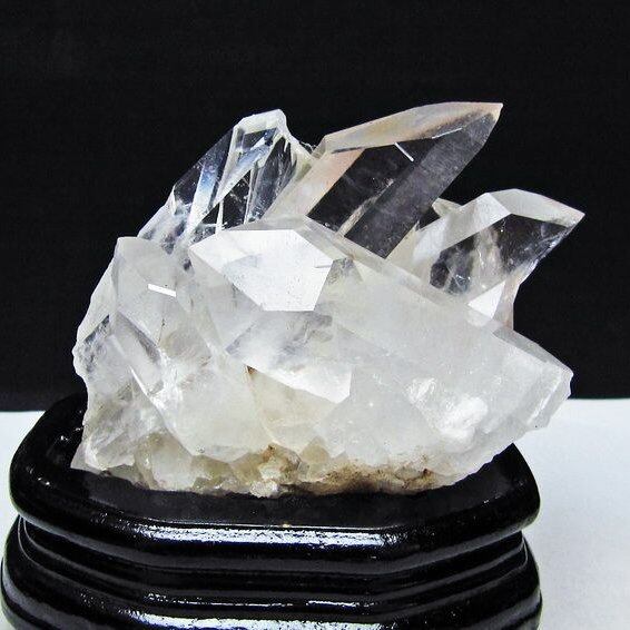 水晶 クラスター マダガスカル産 台座付属 水晶 原石 一点物 182-9354