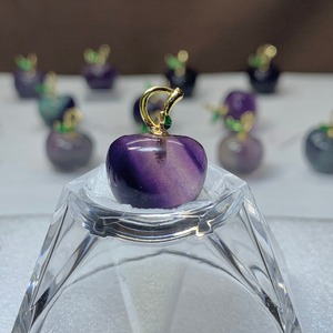 49.フローライトりんご・ペンダントトップ