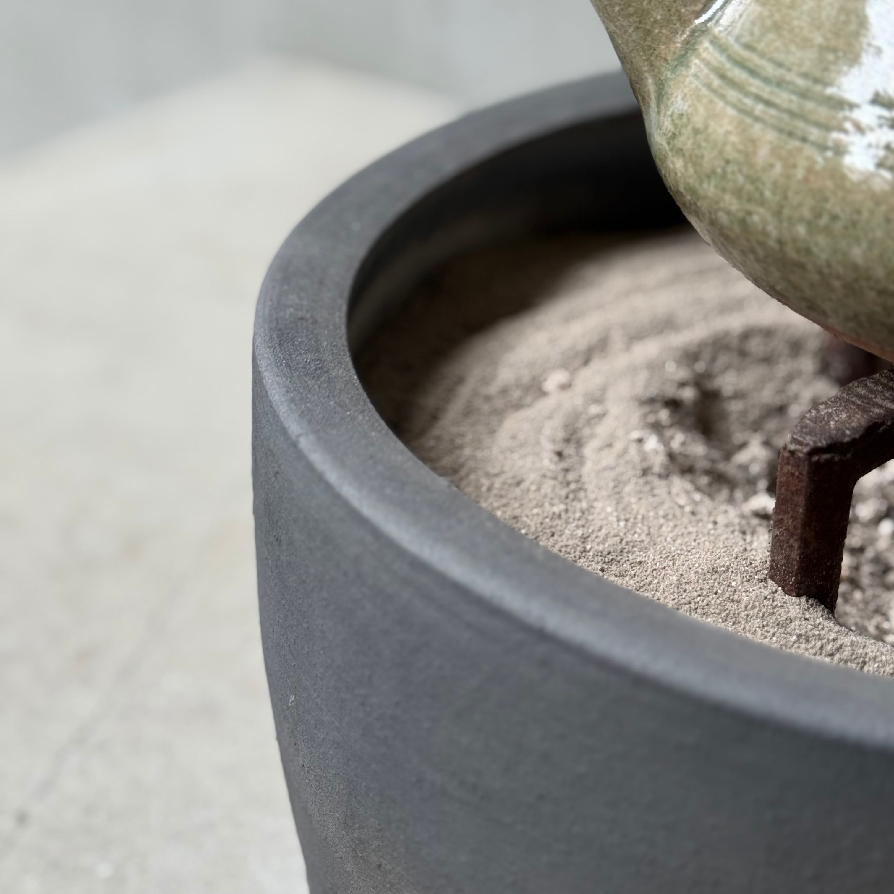 清水善行 須恵火鉢 | gallery 一白