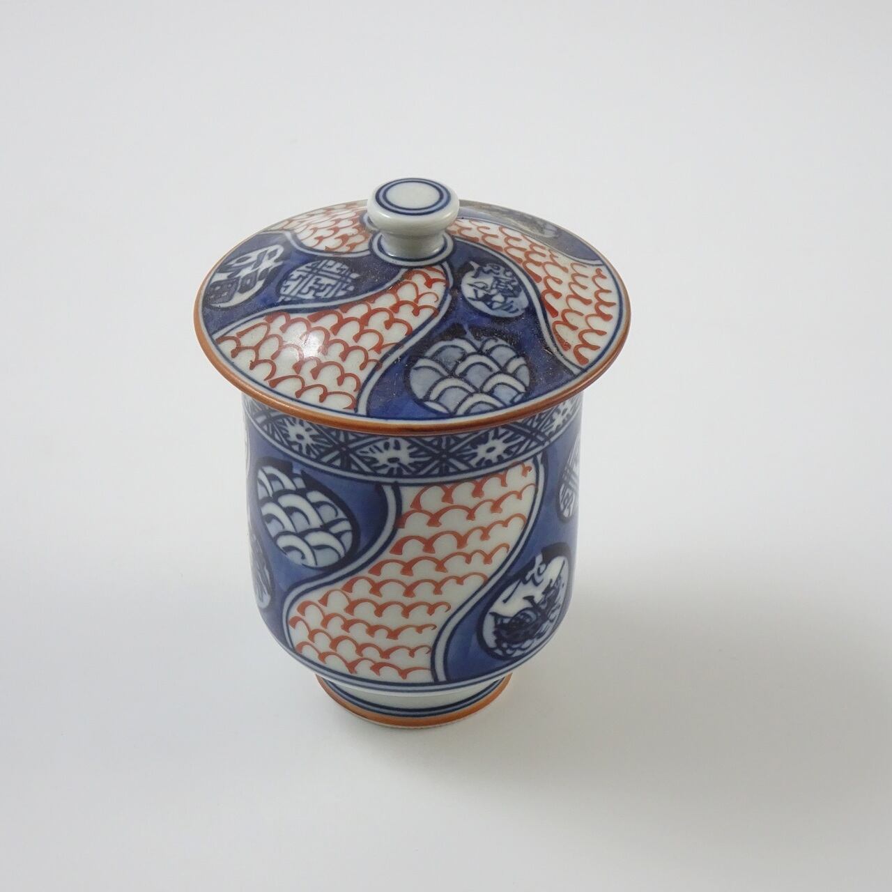 有田焼 手描き山水 蓋付湯吞(小)(化粧箱入)