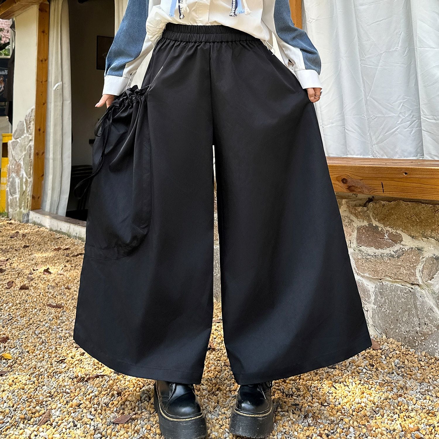 WIDE LEG CROPPED PANTS WITH LARGE POCKET DESIGN M-18438