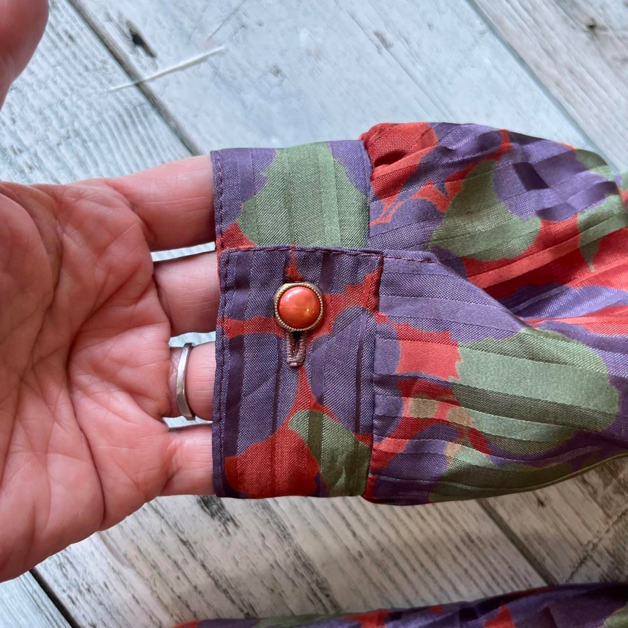 昭和レトロカラフルリーフ柄長袖ロングワンピースベルト付き立体刺繍  