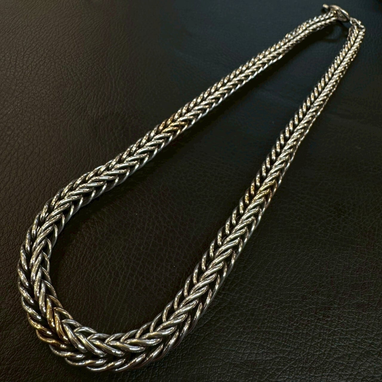 ブラックサン　シルバースミス　ナバホ　シルバー　コンチョ　超希少　超入手困難 ナバホ族 | BlueSunshineTrading