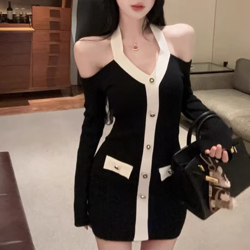 オープンショルダーバイカラーボタンワンピ ・13345