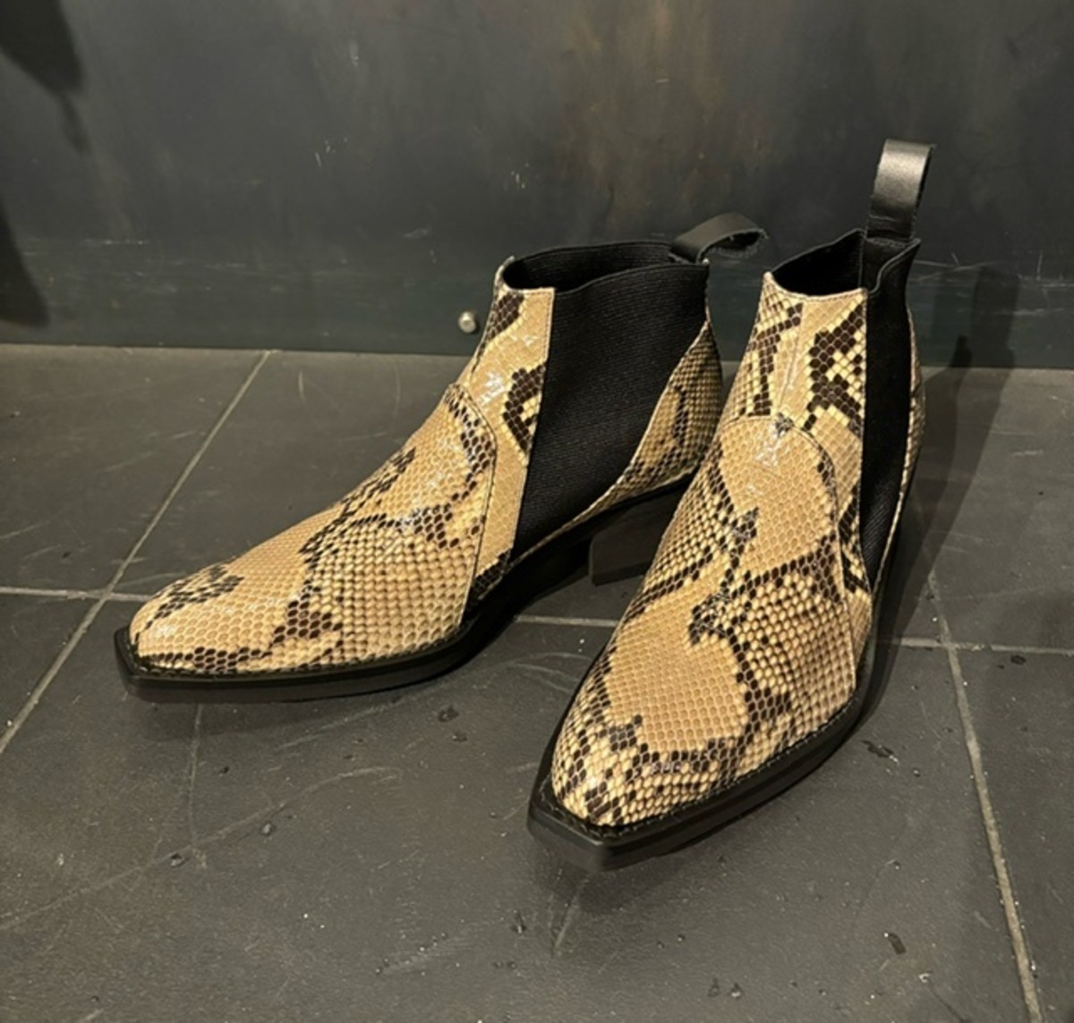 Python Side Gore Boots (Natural) | DETRUIRE