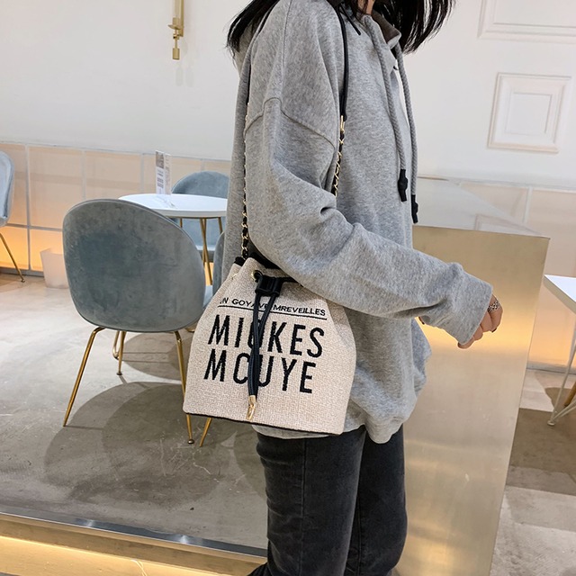 新しい小さなバッグ女性2020新しいバージョンのエインチェーンキャンバスバケットバッグ夏の野生のメッセンジャーショルダーバッグ Tiancai_Wing_Bag8014397