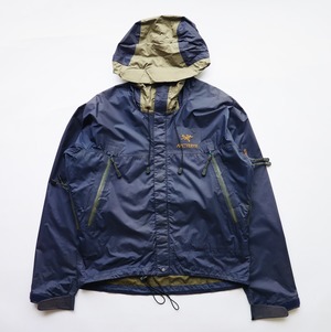 90S ARC'TERYX BETA LT MOUNTAIN JACKET