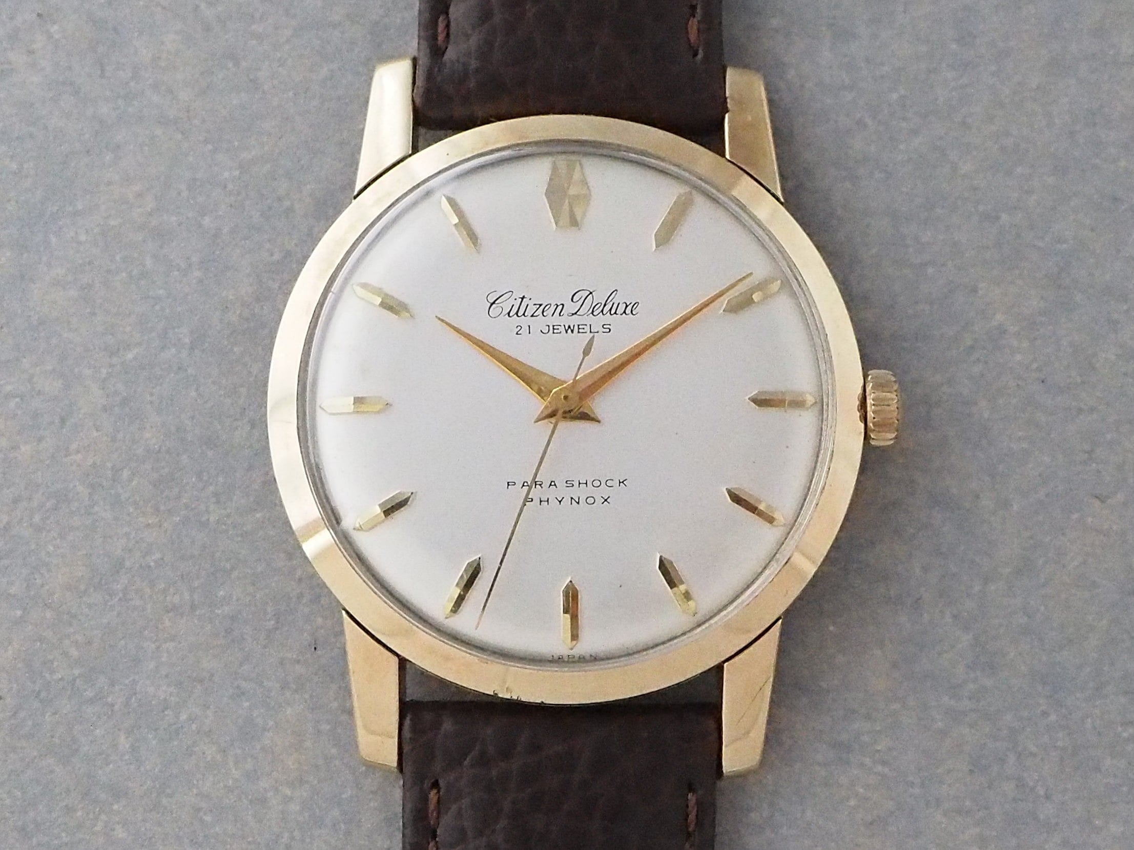 古時計 60年前の時計を忠実に再現したモデル | 時計専門店GMTのブログ