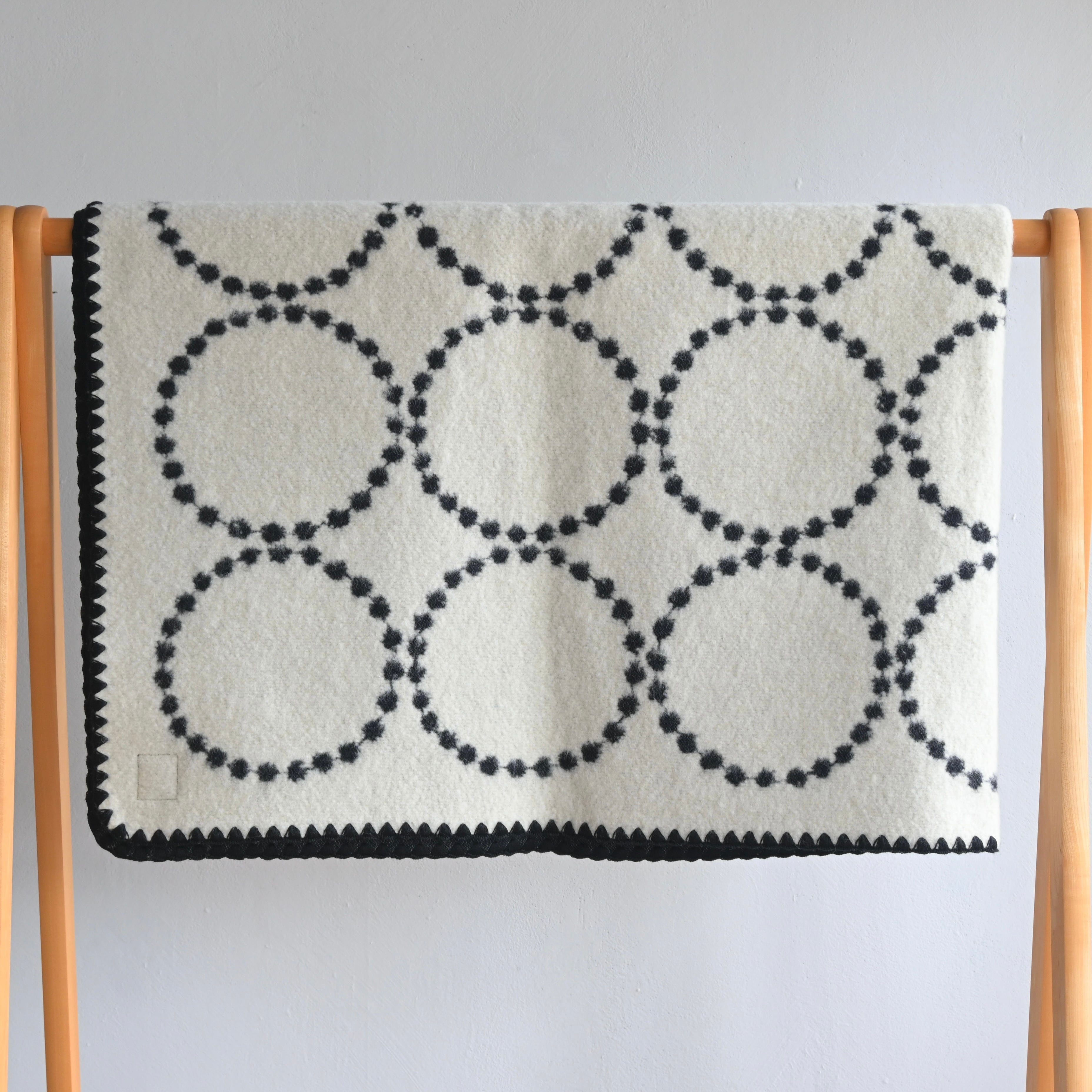 mina perhonen》tambourine ブランケット(S) / black | cirkel mote