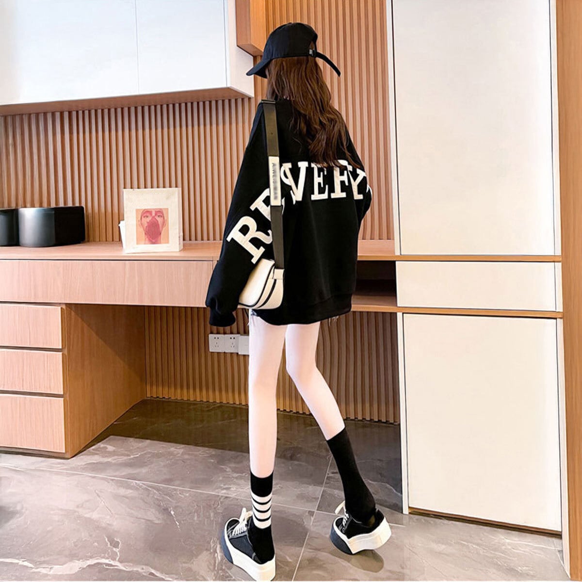 スウェット ロゴ トレーナー レディース 秋冬 韓国 ストリート 原宿系 ゆったり オーバーサイズ カジュアル 大人 ロンT おしゃれ 大人可愛い 大人女子
