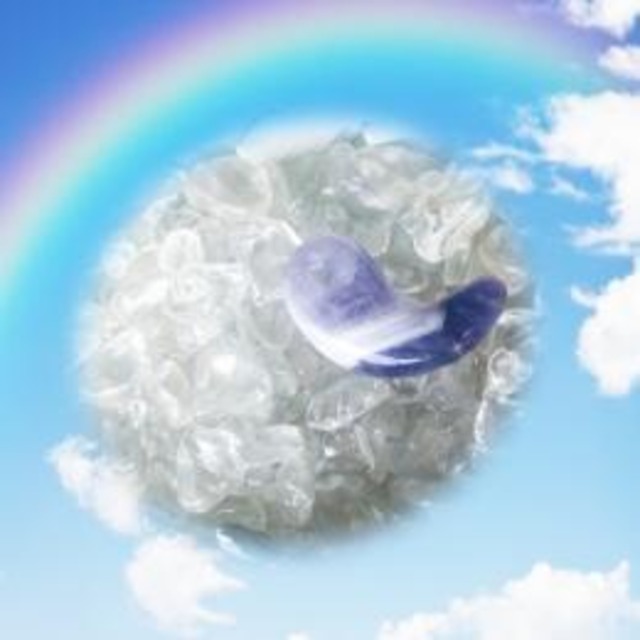 浄化用 【 ヒマラヤ水晶さざれ 150グラムとアメジストの勾玉セット 】　bｙ  ミステイハッピーモール　パワーストーン