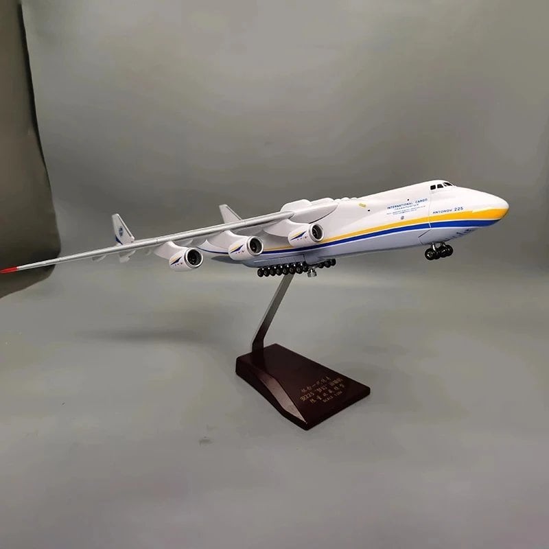 AN-255-1-200: 42 センチメートル 1/200 スケール Antonov AN-225