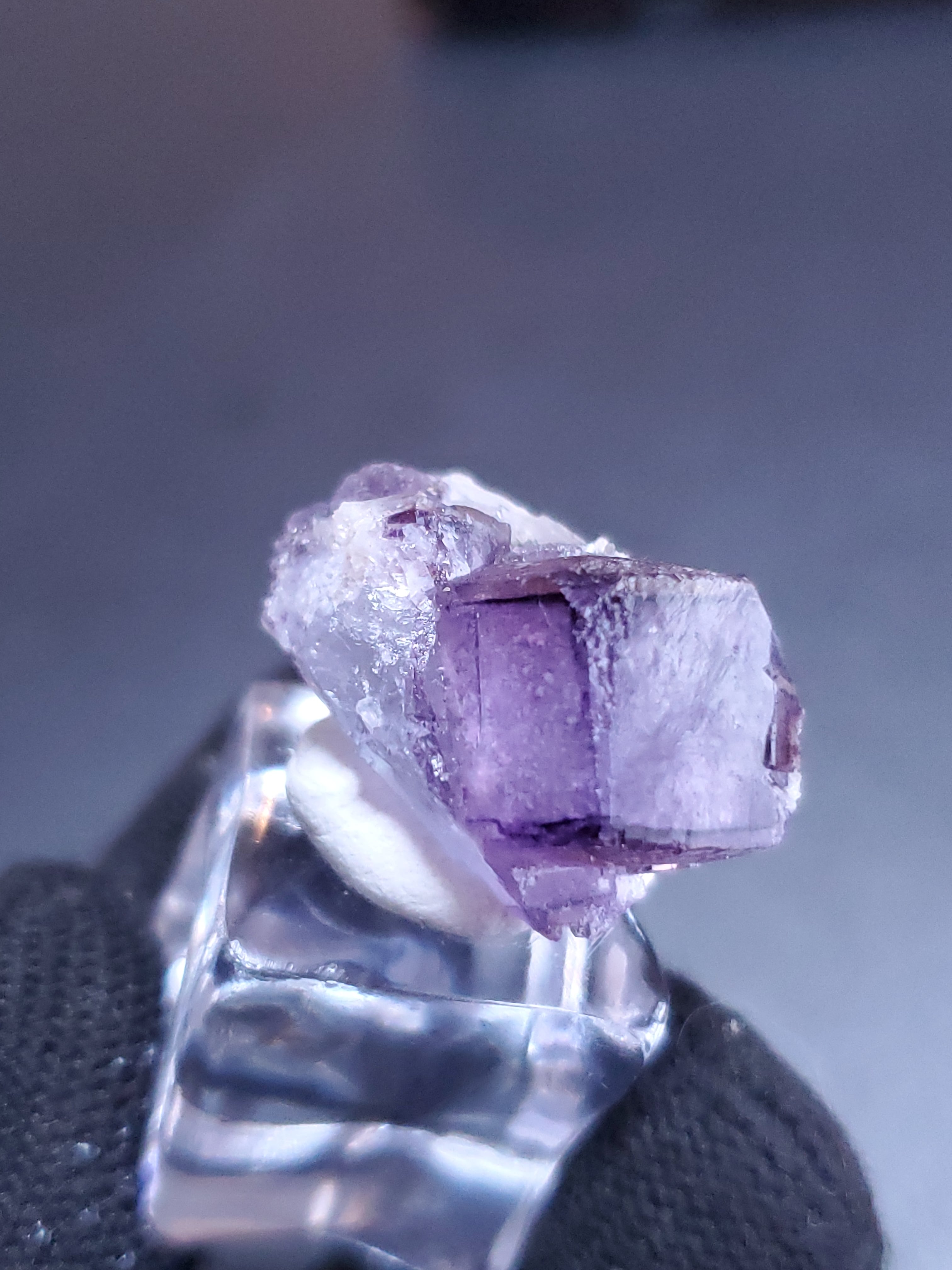 アメジスト香炉 台座付き