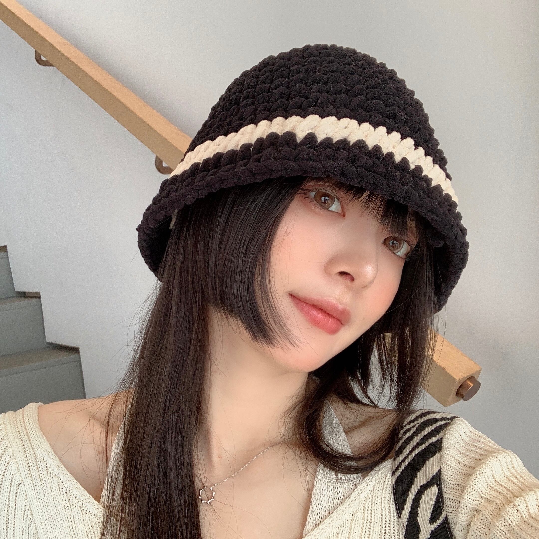 オータムウィンターレッド 帽子 秋物 冬物 ブラック・アイド・ピーズ49906211248