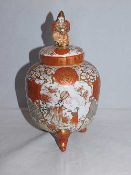 九谷沈香壺 Kutani porcelain agarwood pot