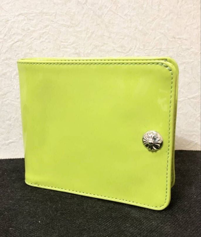 CHROME HEARTS クロムハーツ パテントレザー クロスパッチ 1スナップ