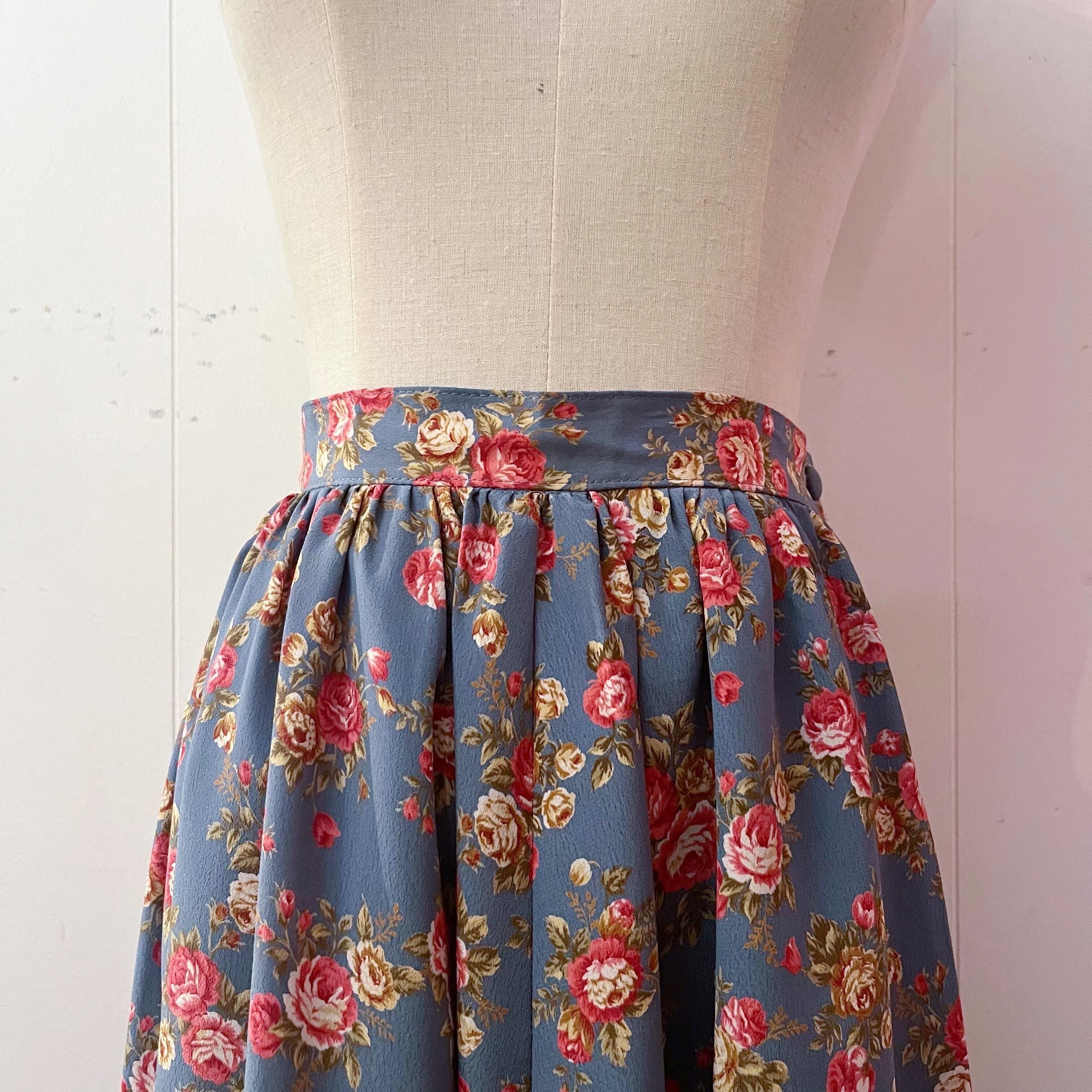 blue red rose side button skirt