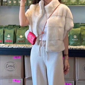 Half Sleeve Faux Fur Jacket  W00080