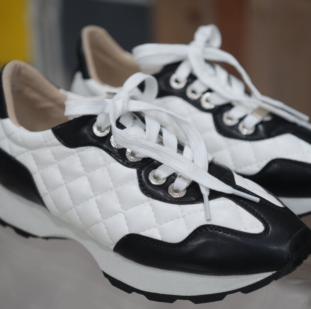 キルトレザースニーカー