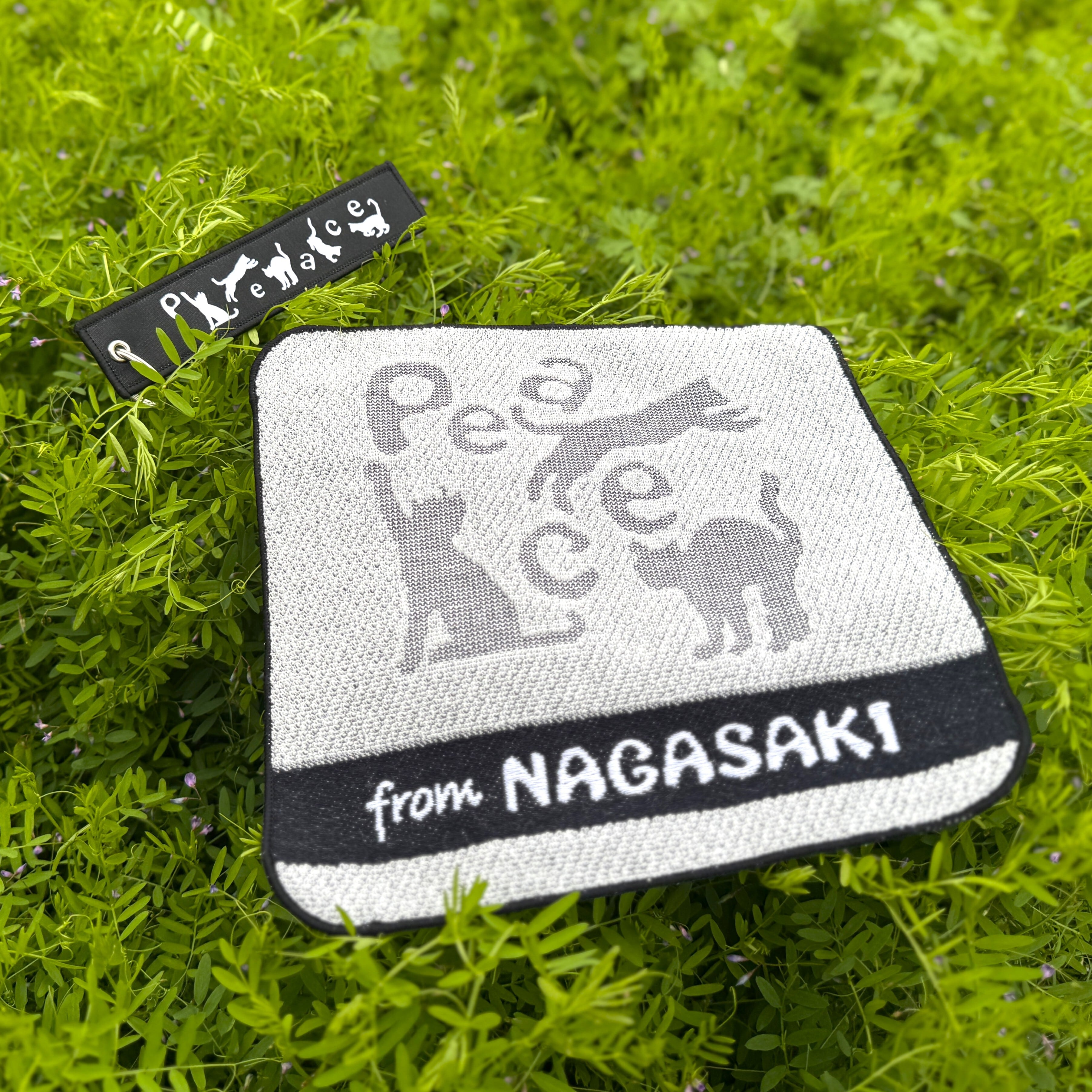 Peaceな　ねこミニタオル(グレー)　［Peace from NAGASAKI］