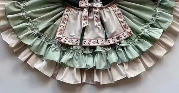 チロリアングリーンドレス | Pay ID