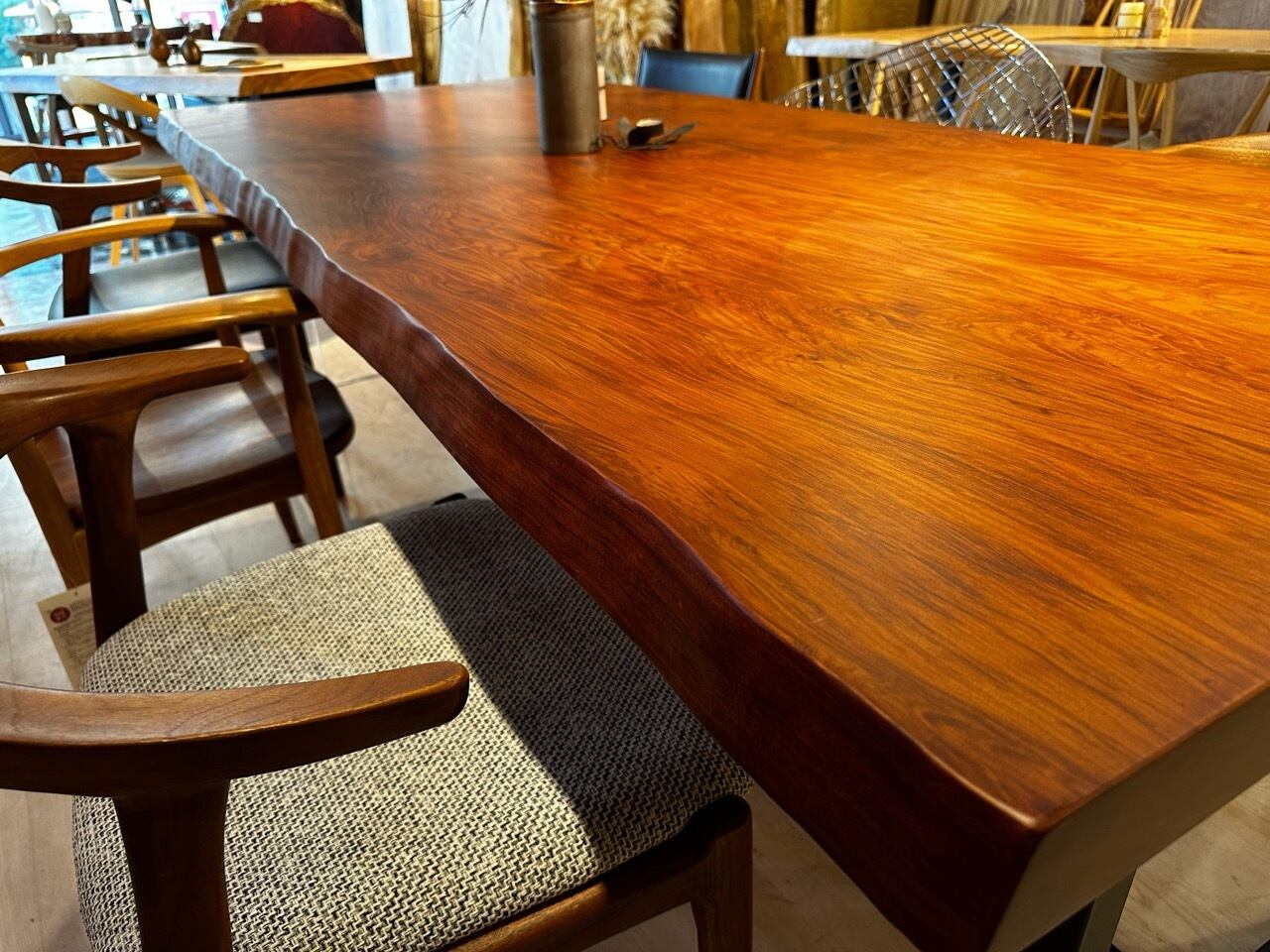 レッドウッド　無垢一枚板(塗装品) Premium】レッドウッド_2430×1000×60_青山店_テーブル天板/一枚板