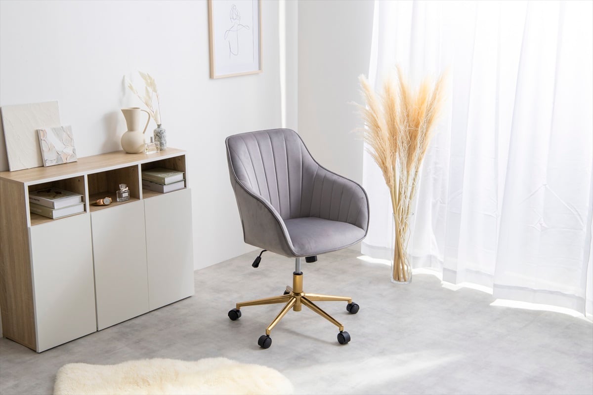 貝殻のようなシルエットが印象的なベロアデスクチェア | TKSKSHOP