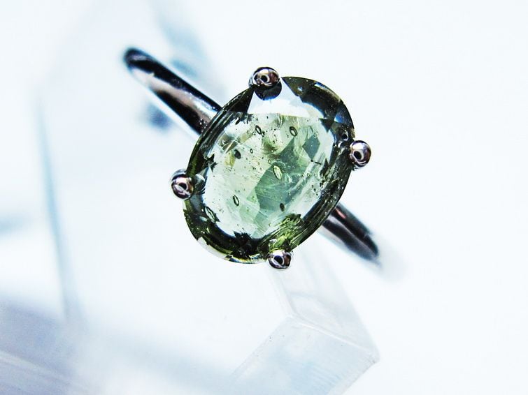 モルダバイト リング指輪フリーサイズ モルダバイト リング モルダウ石 指輪 フリーサイズ 13号 一点物