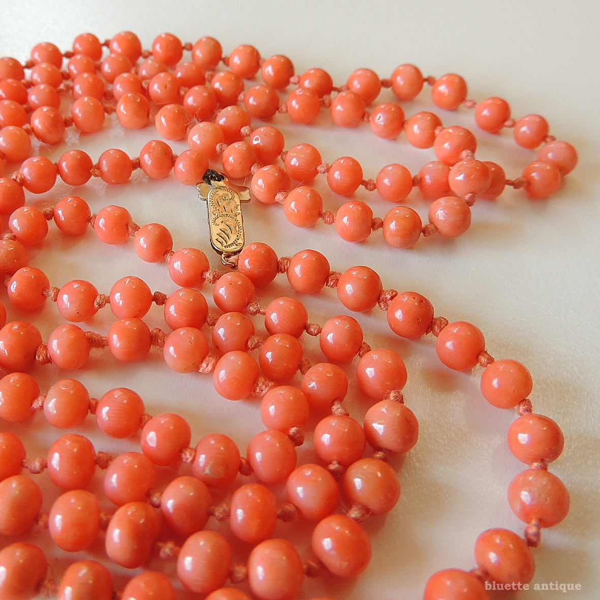 英国アンティークジュエリー 9ctゴールド コーラル ロングネックレス
