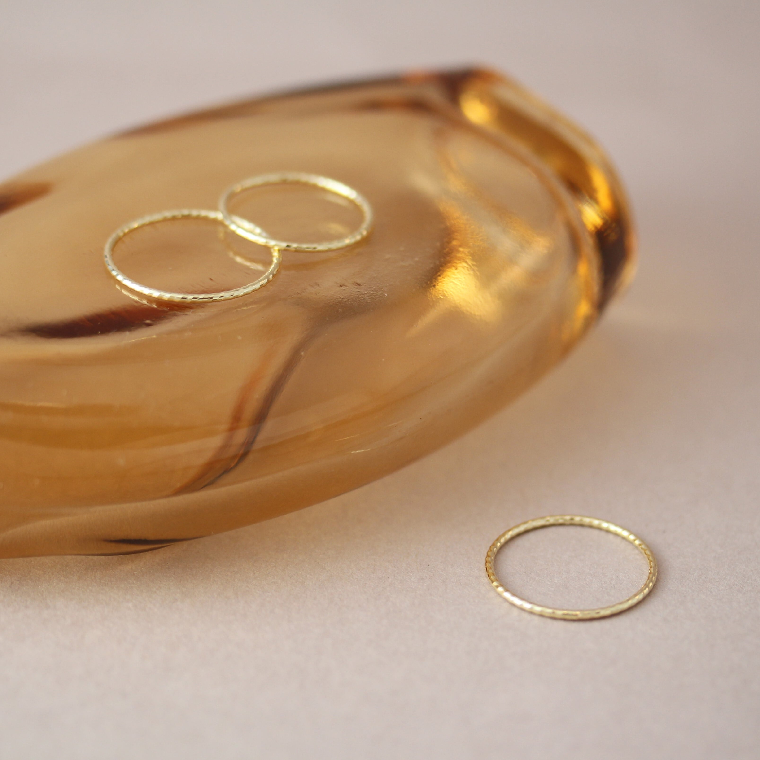 K10 1mm イエローゴールド カットワイヤーリング つけっぱなし No.138