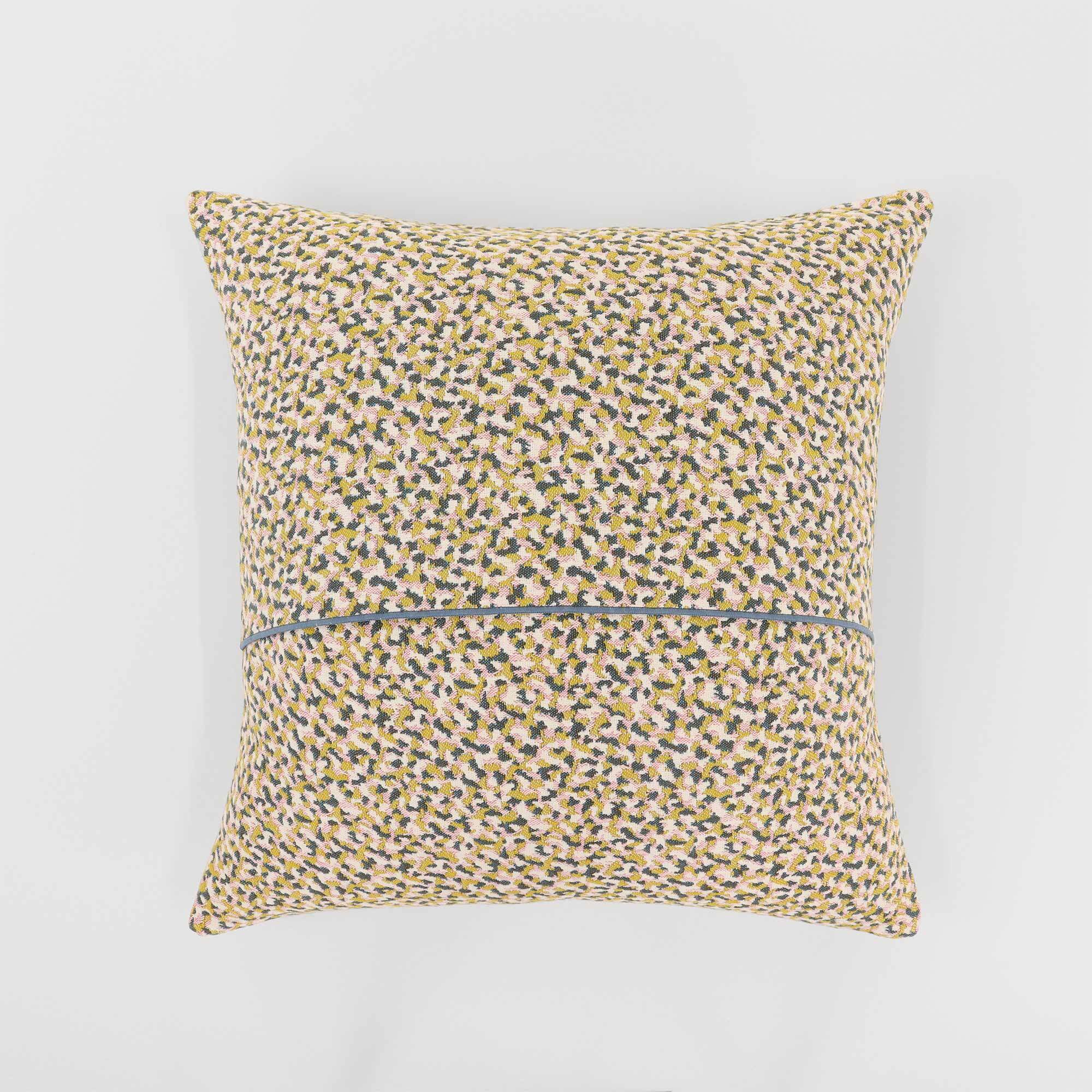 クッション カバー “ルーツノスミカ” | Rough since 2016｜ おしゃれな