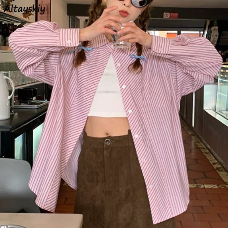 【新作】【送料無料】 ストライプシャツ女性ルーズクラシックヴィンテージ学生 BF 春日焼け防止オルカジュアルシンプルなオールマッチシックなアメリカンファッション 0399565332839