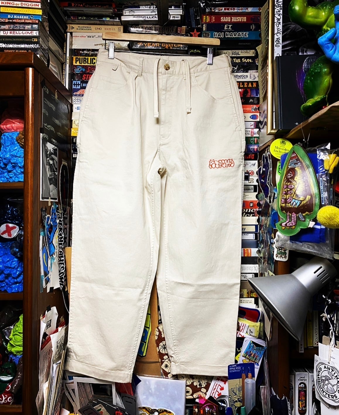 BROCHURE - 1P CHINO STACKS アイボリー-