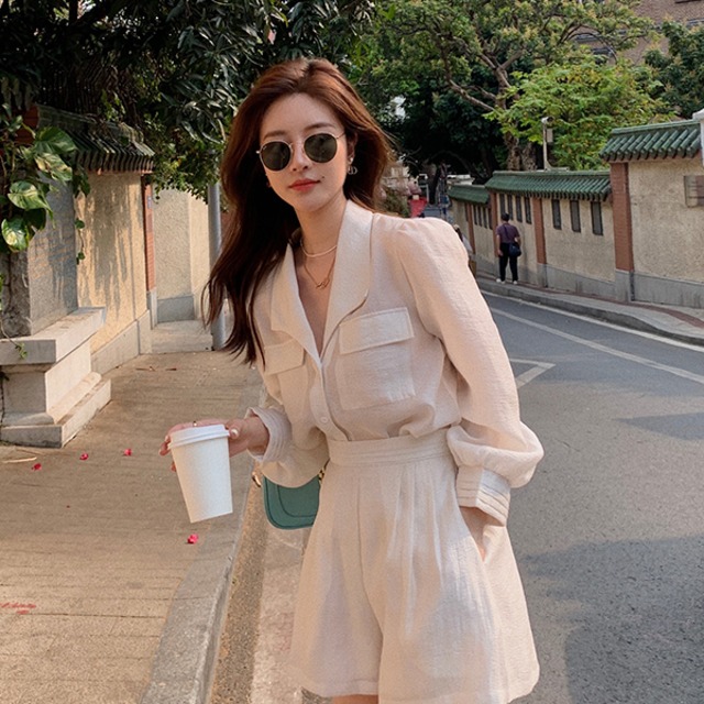 3色 シャツワンピース ショートパンツ セットアップ ブラウス とろみシャツ レディース 送料無料 スタンダードカラー 大人可愛い かわいい きれいめ 大人女子 エレガント vネック 肌見せ デコルテ 無地 春 秋 ガーリー 10代 20代 大人 学生 お出かけ 外出 きれいめカジュアル 着回し ファッション デート コーディネート 重ね着 休日 特別な日 お祝い 記念日 メンズウケ カジュアル 普段着 春コーデ 夏コーデ 秋コーデ おしゃれ シンプル オフィスカジュアル 30代 オフィス ママコーデ