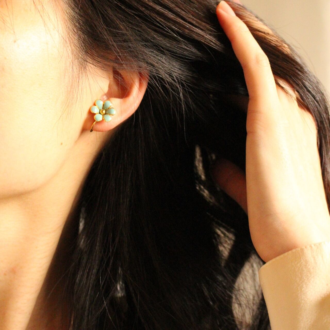 blue flower earring