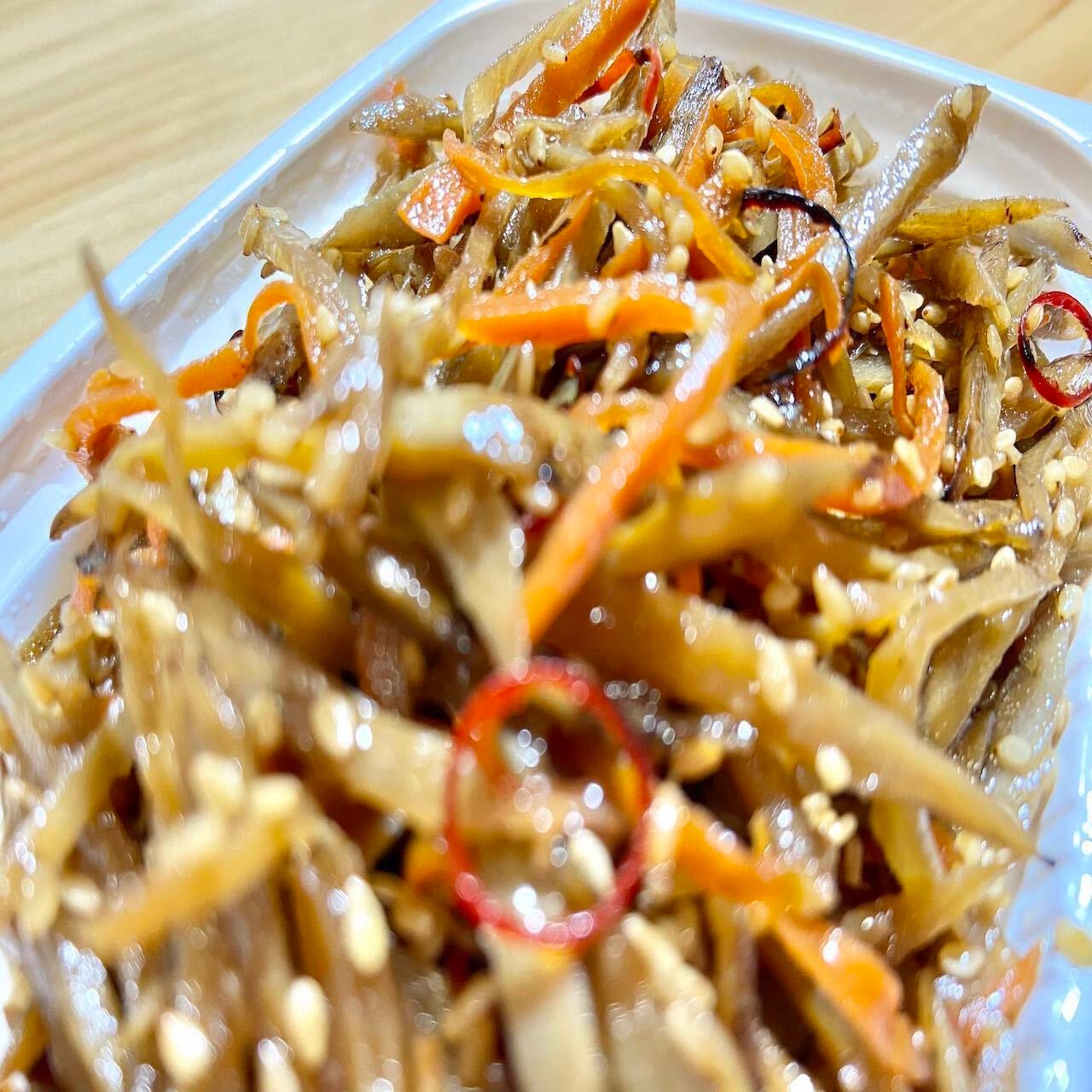 じゅわ～ととろける！絶品肉豆腐と選べるおかず３点セット【冷凍食品】