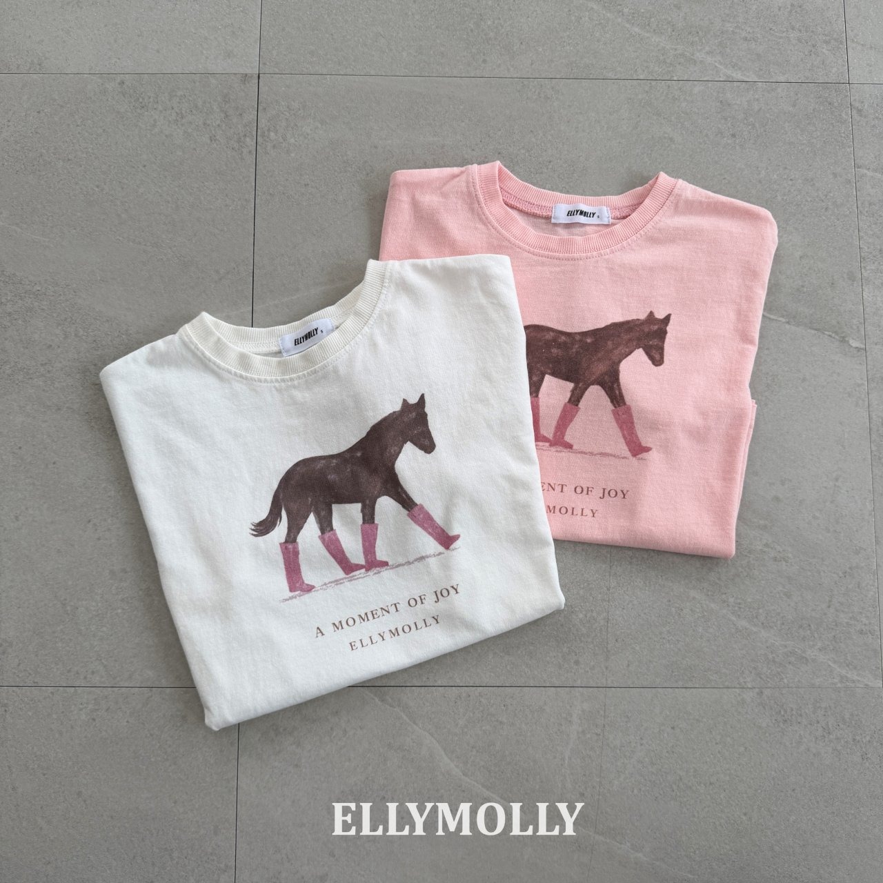 [ELLYMOLLY] Blush Pony Tee +fee2 / [엘리몰리] 블러쉬포니티