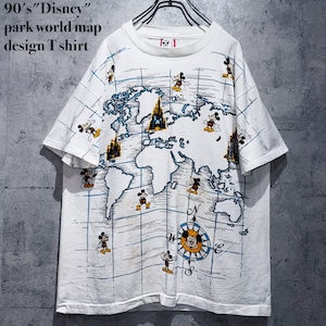 90's"Disney"park world map design T shirt