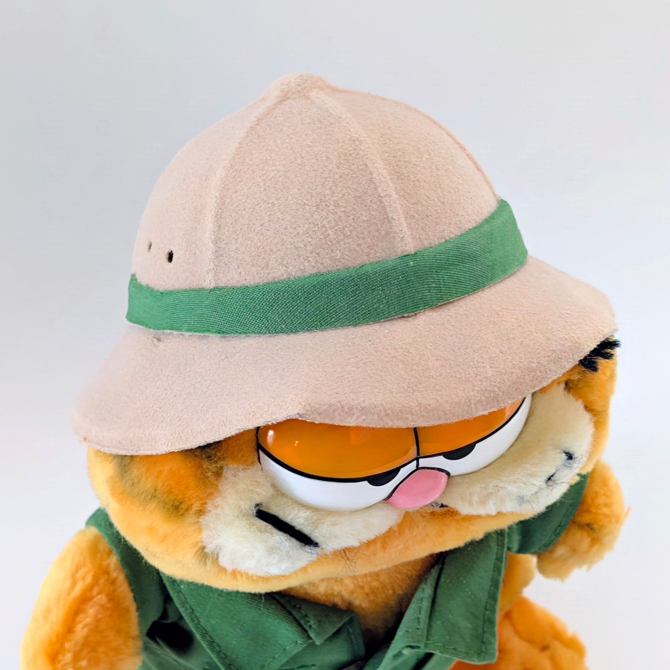 ☆ VINTAGE 1980年代初期 ☆【 Garfield ( ガーフィールド ) 】『 Safari Garfield サファリガーフィールド 』探検ガーフィールド / ぬいぐるみ / プラッシュ / plush / 1980年代年製 〚アメリカン雑貨 アメトイ〛