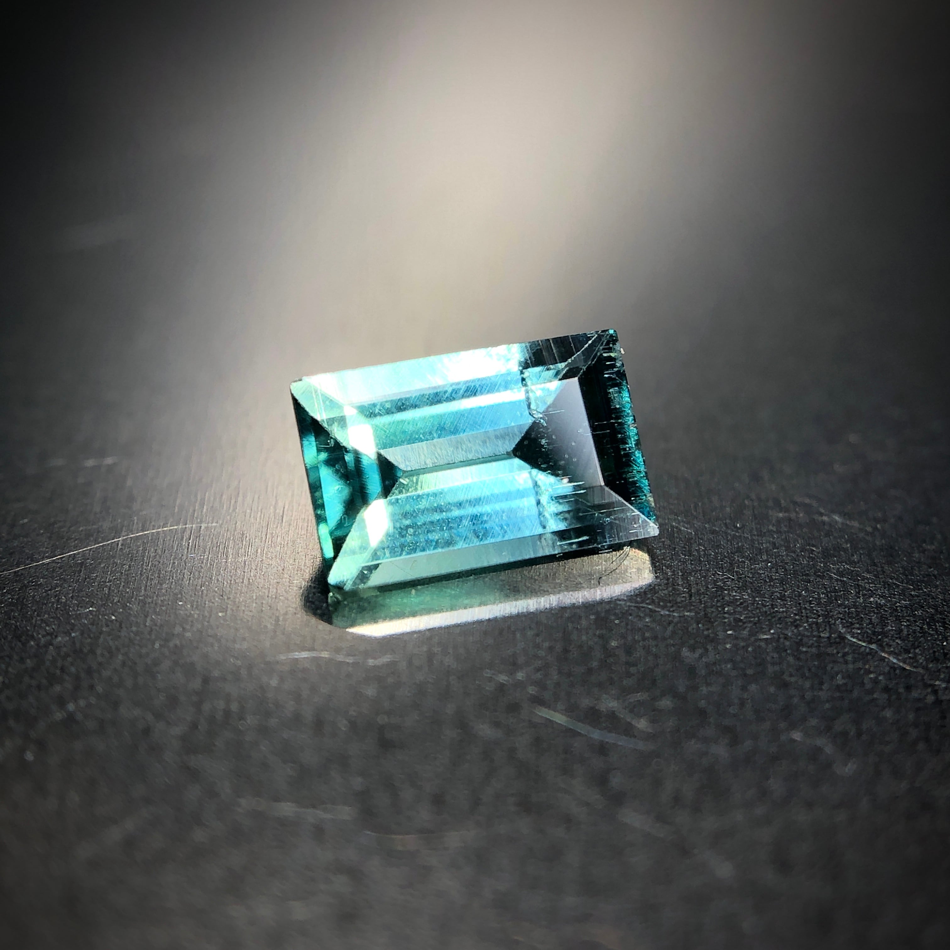 美色☆ツァボライト　0.35ct